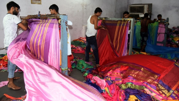 Telangana govt to distribute 1 crore Bathukamma sarees